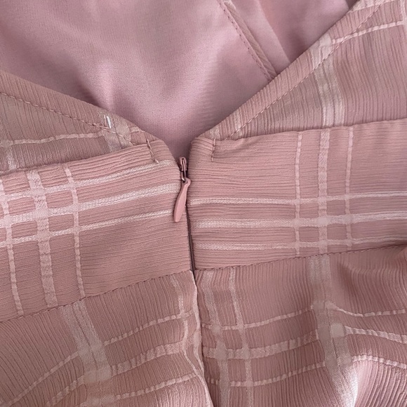 American Threads tiered ruffle romper in blush, XS, saints and secrets - Picture 8 of 8